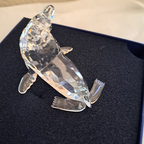 Swarovski crystal mother sea lions 7661 NR 000 007 - Picture 6 of 10